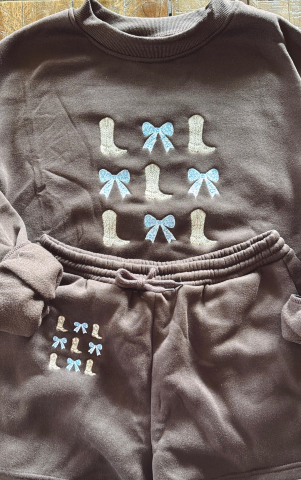 Boots and Bows Short Sweat Set