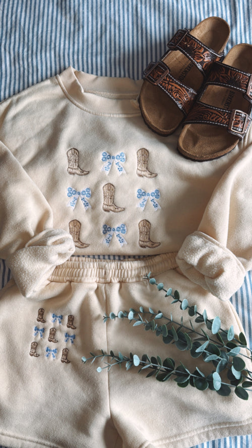 Boots and Bows Short Sweat Set
